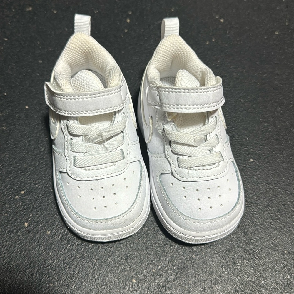 Baby Air Force 1 - size 4C